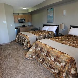 Queen Room Two Queen Beds